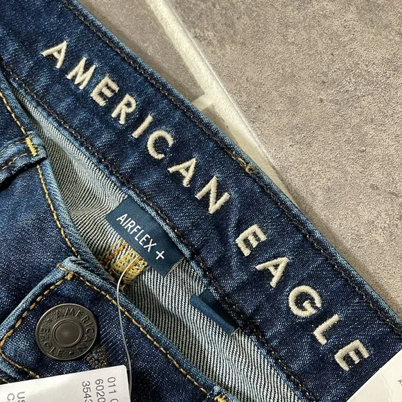 American Eagle Outfitters Airflex+ Slim Straight Jeans size 32X33.5